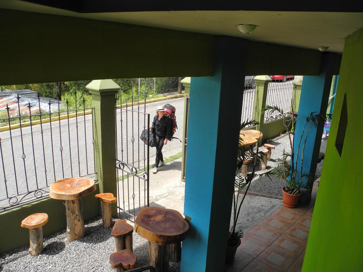 Sleepers Sleep Cheaper Hostel Monteverde Esterno foto